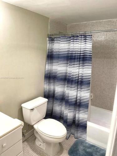 Sunny Isles Condo very close to the Beach with amenities in Sunny Isles Beach, USA