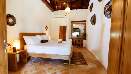 Hotel Nieto Mompox Riverfront (HOTEL NIETO MOMPOX, ubicado en el corazon del centro historico, frente al rio magdalena en zona de m) in มองโปส