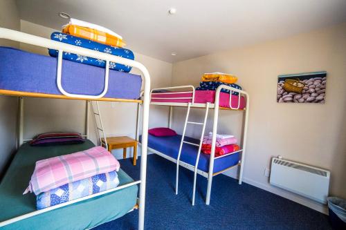 4 bunk beds