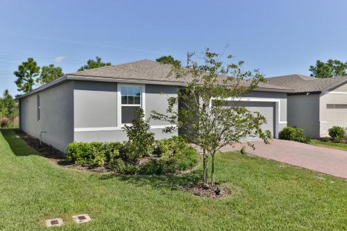 4 Bedroom 3 Bath Brand New Home With Garage! in New Smyrna Beach, USA