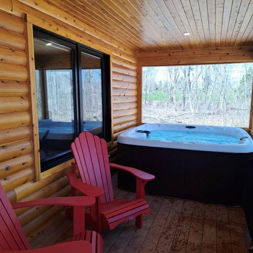 Karstais baseins, Retreat Lodge - Lochaber Lake Lodges in Greenwold (NS)