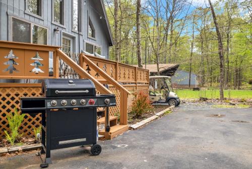 Close to Locust Lake:Beach:Fire Pit:Kalahari in Locust Lakes Village, USA