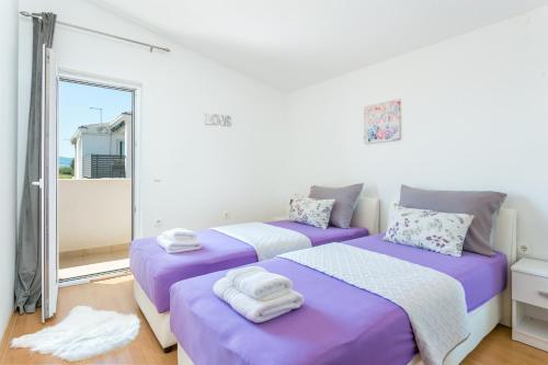 Two-Bedroom Apartment with Terrace image 10