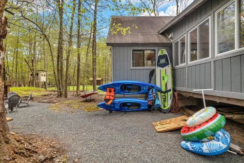 Close to Locust Lake:Beach:Fire Pit:Kalahari in Locust Lakes Village, USA