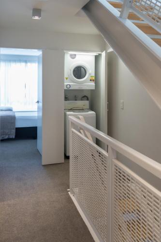 Four-Bedroom Townhouse image 1