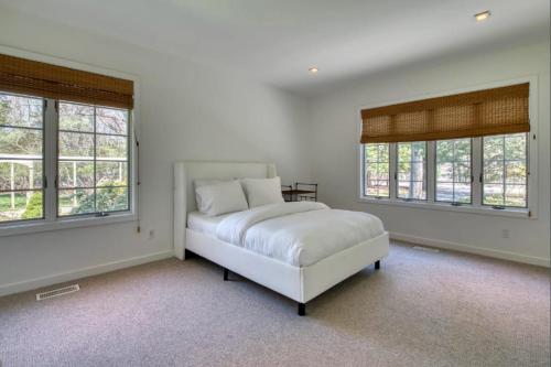 Luxurious 3BR 3 Baths Cottage in East Hamptons in East Hampton, USA