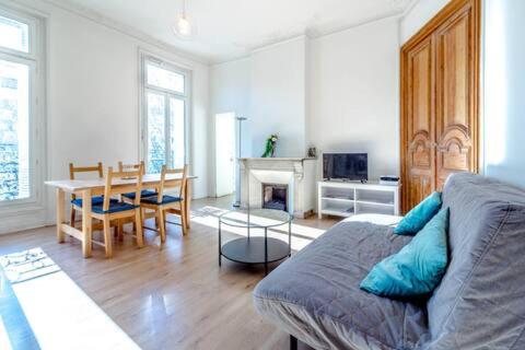 Canebière 4 - Appartement climatisé avec balcon - Location saisonnière - Marseille