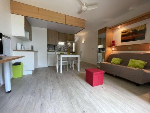 Appartement La Rochelle, 1 pièce, 2 personnes - FR-1-246-127 - Location saisonnière - La Rochelle