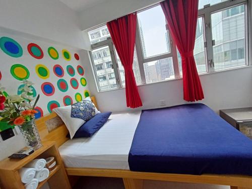 Standard Single Room image 6