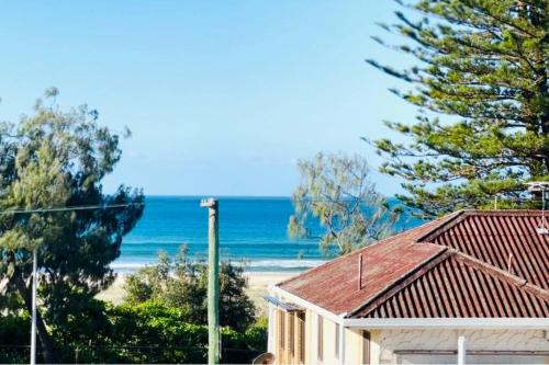 Ocean View dreaming, metres to the beach!