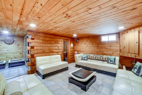 Massive Roscoe Retreat: Great for Large Groups! in Rosko (NY)