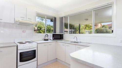 Facilities, Quiet and Private Duplex in Old Bar
