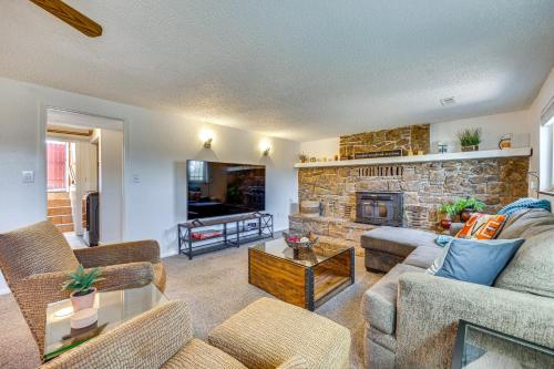 Home with Shared Yard Near Garden of the Gods in Fountain, USA