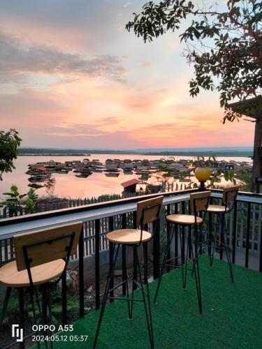 บ้านสวนริมน้ำวังใหญ่ ห้อง a1 วังสามหมอ อุดรธานี in Somdet