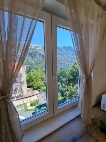 M apartman in Prcanj