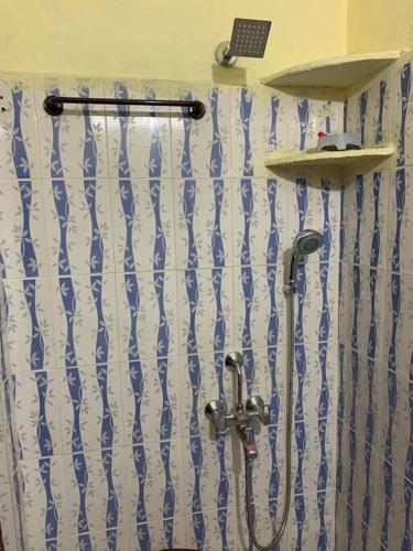KesarHomes-HomeStay- FLT202-2nd Flr-2BHK-APT-AC-Lift-Kukatpally - image 2