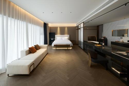 558109086 voco Xi'an Qindu Legend by IHG