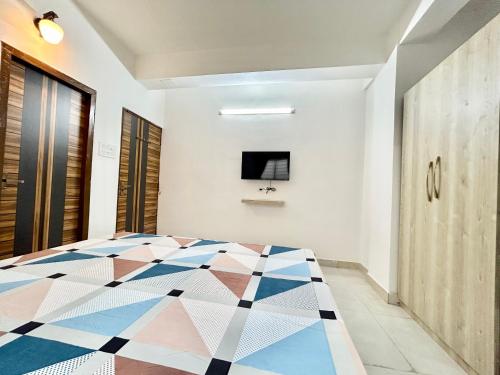 Yepplo Service Apartments - KOLKATA - Private Kitchen & Daily Housekeeping Service - image 2