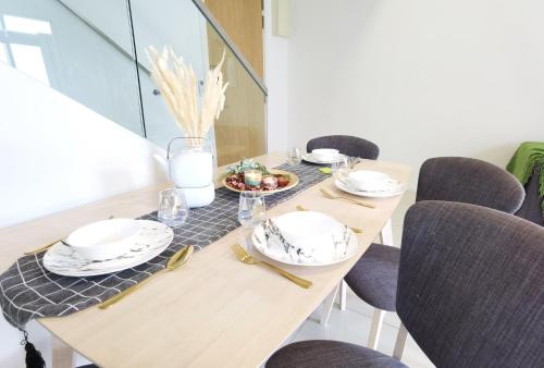 The Minimalist (Down) @ Icon City Petaling Jaya The Minimalist (Down) @ Icon City Petaling Jaya