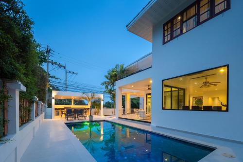 Stunning villa with pool and tropical garden Hua Hin