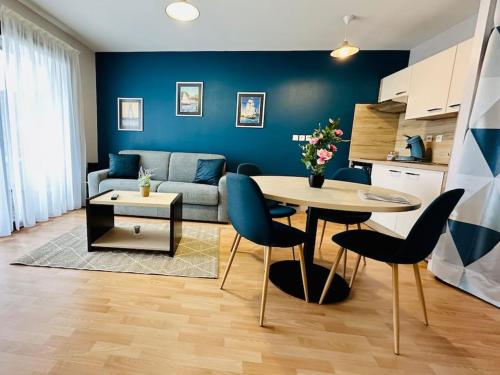 Au Grand Bleu - Appartement rénové avec goût - Location saisonnière - Rochefort