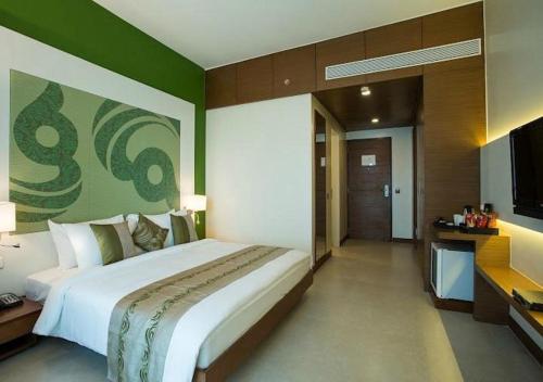 Hotel Atlantis suites Near Delhi Airport