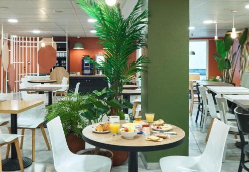 餐飲選擇, 維萊特門民宿 (B&B Porte de la Villette) in 奧貝維埃