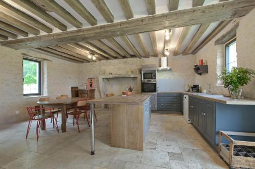 La Cassine - Maison du 18e siècle gîte à louer Longnes