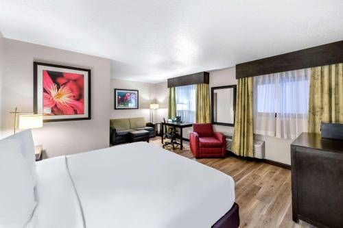 Americas Best Value Inn Marquette