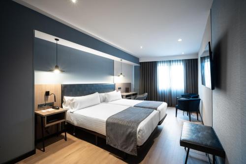2 twin beds