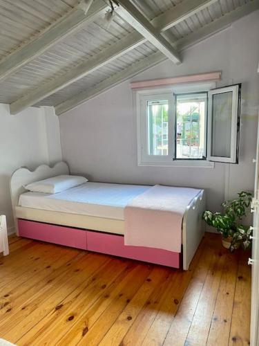 Bella Casa With Terrace Bella Casa With Terrace