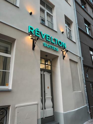 Revelton Suites Riga - image 4
