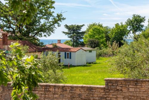 Villa Querchus Apartment 7 with private pool