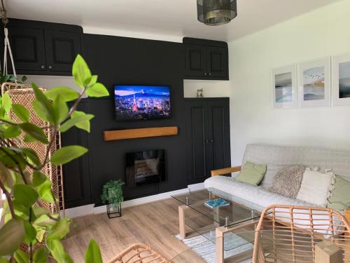 Linnet House - Relaxing - Leafy - Whole Apt- 2 Bed, Liverpool