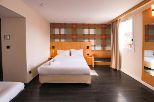 easyHotel Nice Palais des Congrès – Old Town - image 10