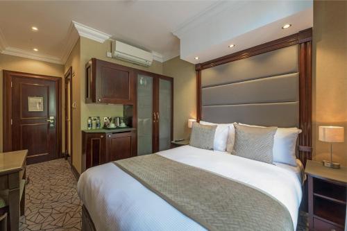 Hyde Park International - Member of Park Grand London - image 2