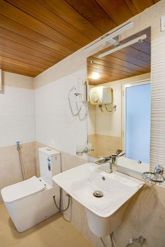 Waterfall Villa by Opulence - Photo 2