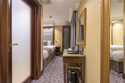 Hyde Park International - Member of Park Grand London - image 12