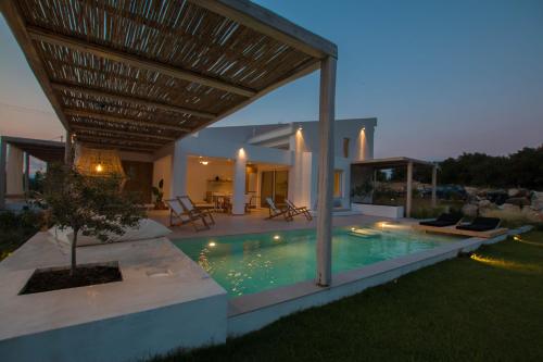 Aristotelia Gi - Premium Luxury Villas with Private Pools