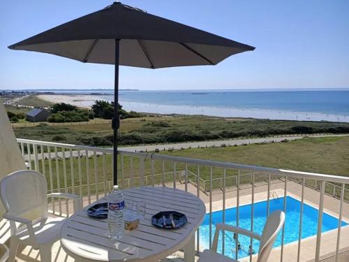 Appartement d'une chambre a Guidel a 100 m de la plage avec vue sur la mer piscine partagee et balcon amenage - Location saisonnière - Guidel