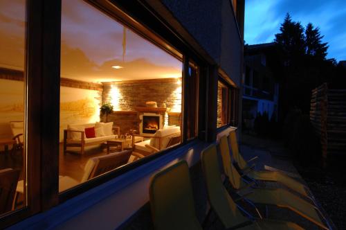 Boutique Chalet-Hotel Beau-Site - image 11
