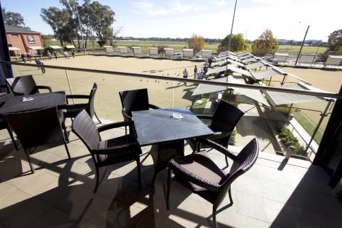 ボウリング場, ワガ RSL クラブ モーテル (Wagga RSL Club Motel) near ワガワガ空港