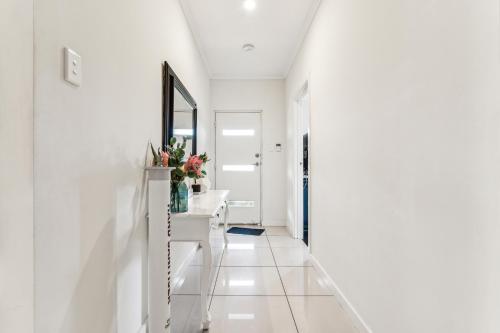 Entree, Enfield Executive in Gepps Cross