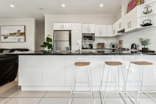 Konyha, Enfield Executive in Gepps Cross