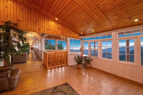 A szálláshely kívülről, Grand View Hotel in Dalhousie