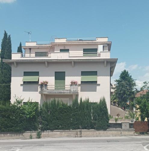  Affitta camere Via Piave in Foligno