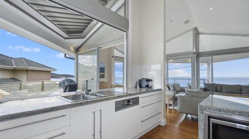 Instalaciones, 'A Beachside Getaway - 8' by HolidayCo in Killcare