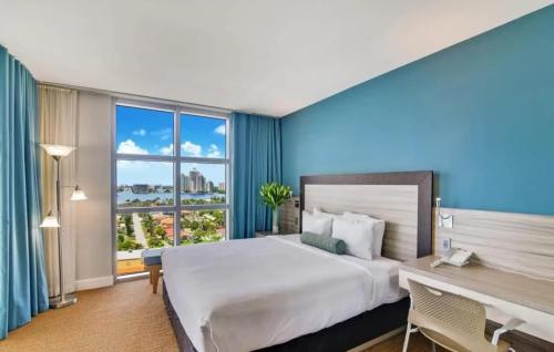1 BD at Marenas Beach Resort in Aventura, USA
