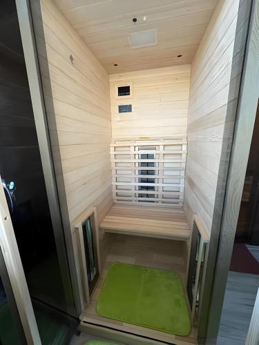 桑拿, Holiday Home Ana with Sauna, Jacuzzi & Playground in 沙加薩多耶