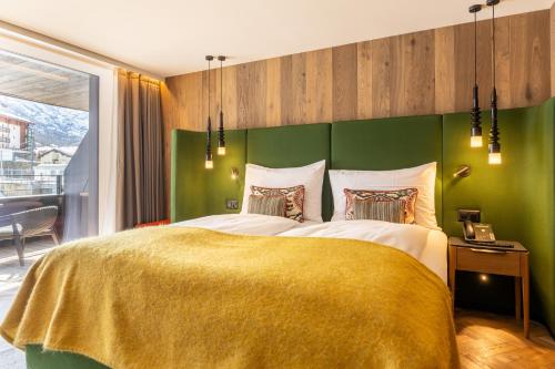 Twin room, with views, balcony